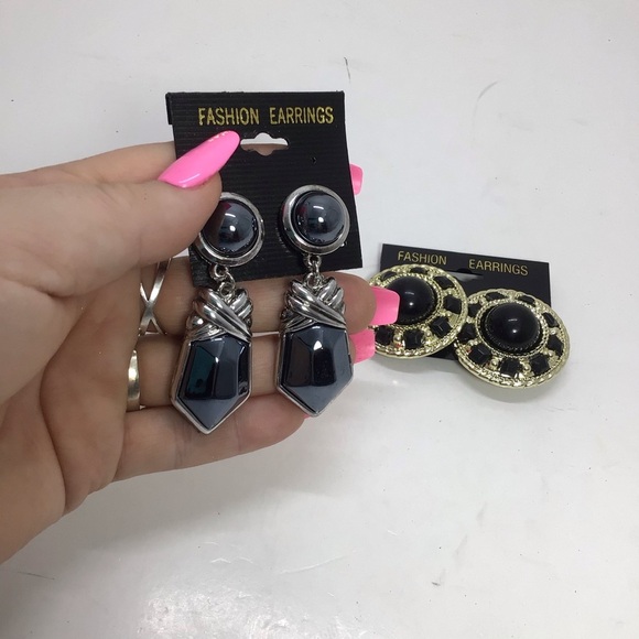 (2) Pairs Chunky Dangle Clip-on Earrings Lot 3 - Picture 5 of 6